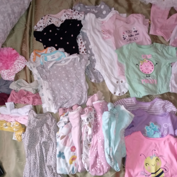 0-3 month Girl Bundle - Picture 2 of 13